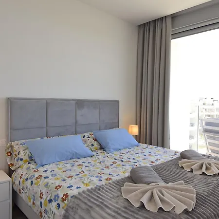 Elegante Atico Con Vistas Al Mar Apartment