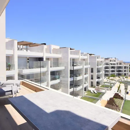 Elegante Atico Con Vistas Al Mar