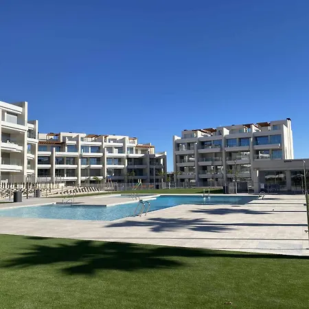 Elegante Atico Con Vistas Al Mar *