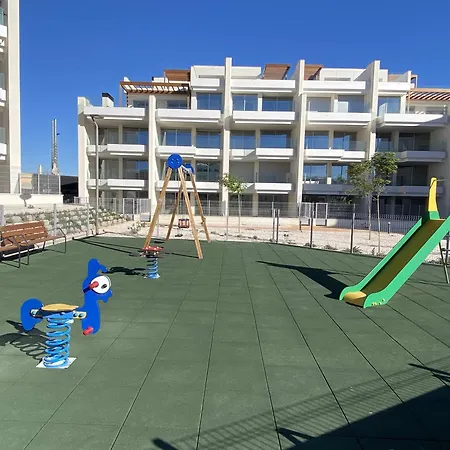 Elegante Atico Con Vistas Al Mar !!!